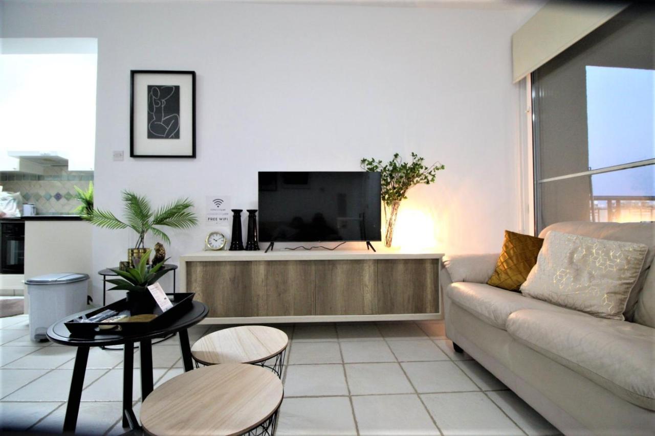 Cosea Living: Seaside 2 Bedroom Flat Kings Palace 209 Paphos Kültér fotó